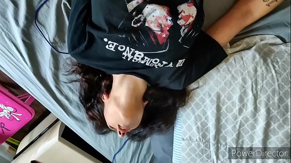 Watch Lil Slut Take This Haitian Dick thumbnail