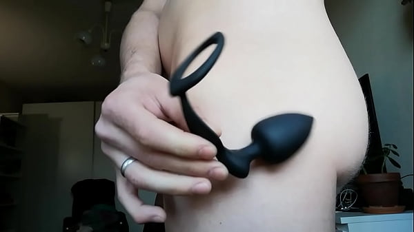 cock ring into sissyboy 