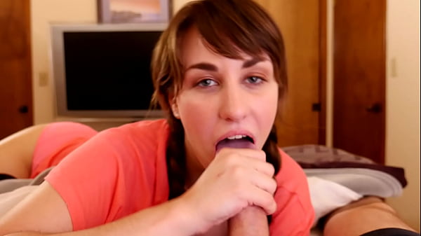 Stepsister Horny Around The House thumbnail