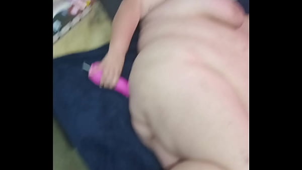 Hot fat white girl sucks & play with pink big vibrator with her teddy bear masterbastion sessions 