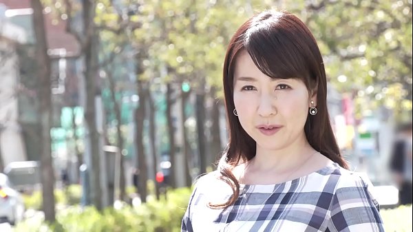 Play MP4 - 月原和奈 初撮り人妻ドキュメント