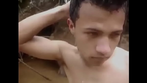 Play MP4 - yummy boy