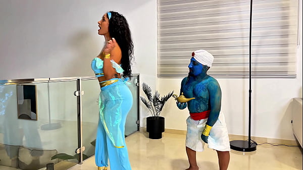 Princesa jasmilla e o genio an&atilde;o da rola azul em uma foda encantada diretamente do mundo de alladin