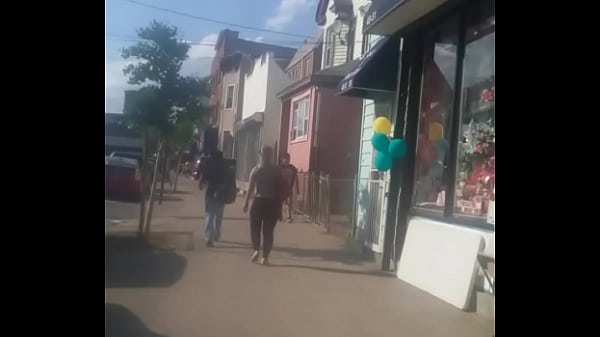 Play MP4 - Guy follows girl with big ass