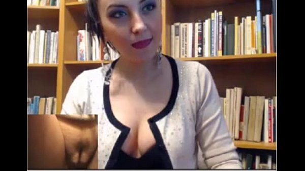 amanda pussy in a library webcam hotwebcam4you com