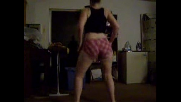 Ass Shaking to Mr Smith