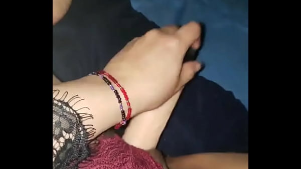 Play MP4 - Se masturba