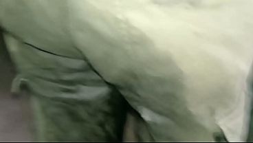 Pa&ntilde;al casero orinado y m&uacute;ltiples orgasmos 