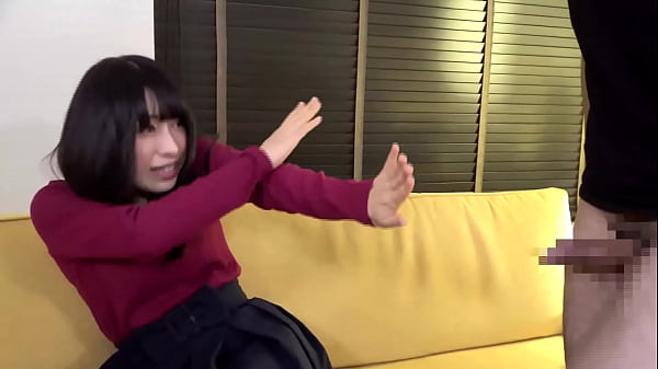 街行く素人さんに、何もしなくていいちょいエロ・イメージ配信だと声を掛ける。巨根見せつけ、パンツ越しに擦らせてとお願い。そのパンツも脱がせると秘部は濡れ濡れ。 thumbnail