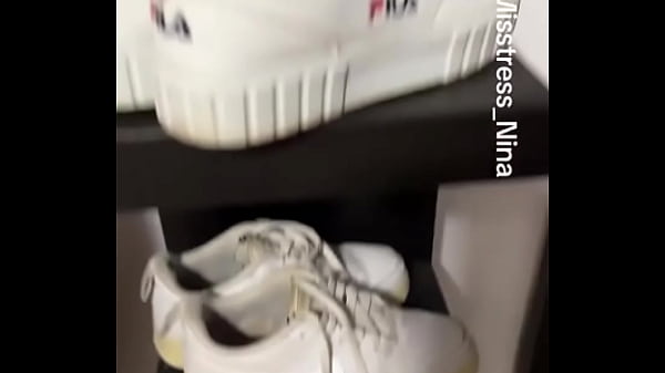 I just love this combination! &bull;more on ️#nylonfetısh #nylonlegs #teen #blacksocks ... 