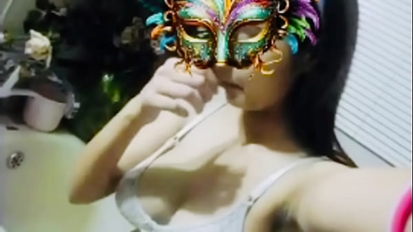 My_stepsis_send me_her nudevideo