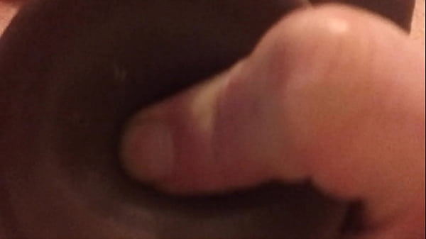 Ludochot Se Demonte Le Cul Avec Un Gode thumbnail