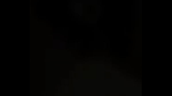 Je suis nue sous mon peignoir vient me mater sans grrr 