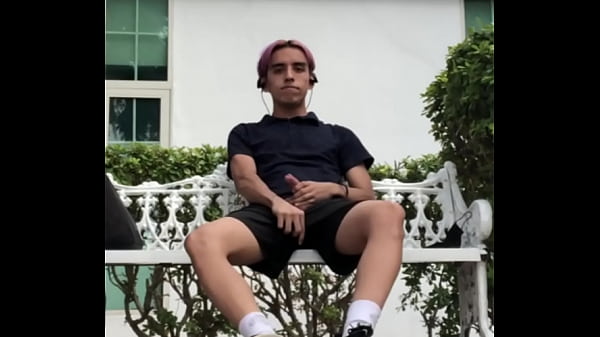 Play MP4 - found a blind spot in the park