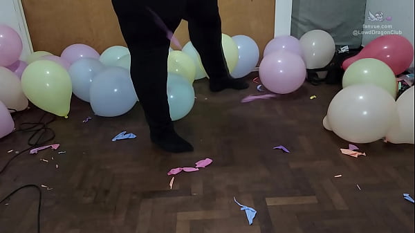 Reventando globos con mis pies Vista de Camara 