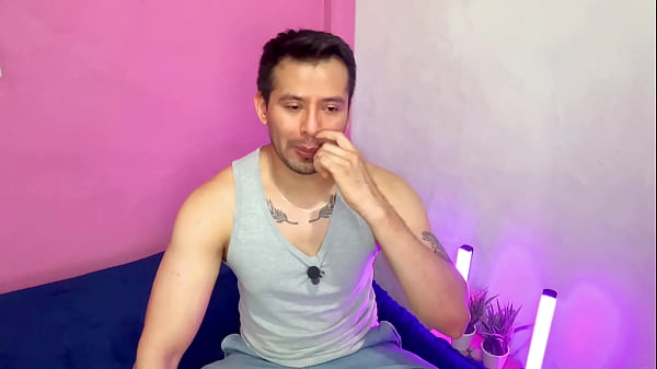 gym bros cogiendo saliendo del gym 