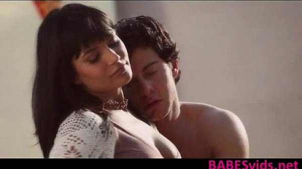 Amateur Porn With A Hot Real Beauty () 