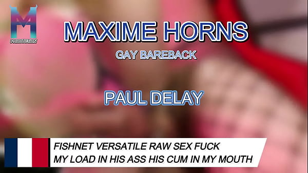 Je suis en r&eacute;sille il porte un string fendu m&rsquo;attache me chauffe puis s&rsquo;empale sur ma bite avec envieet mo 