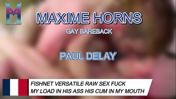 Je suis en r&eacute;sille il porte un string fendu m&rsquo;attache me chauffe puis s&rsquo;empale sur ma bite avec envieet mo 