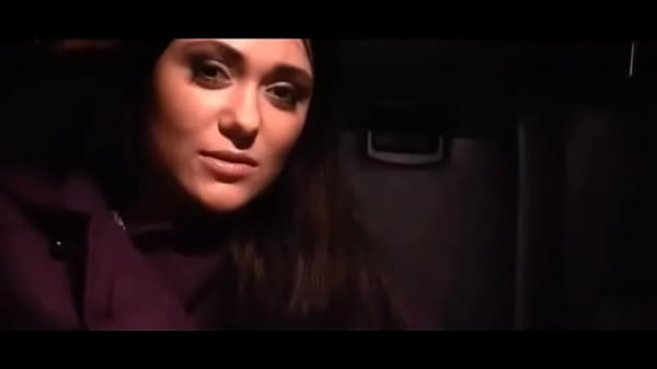 Attractive brunette pickup babe_sucks