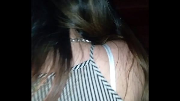 Play MP4 - Follando en la escalera