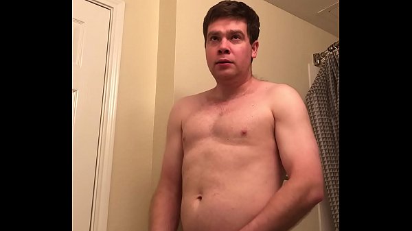 dude 2020 jerks his dick part 5 (face visible when he cums) 