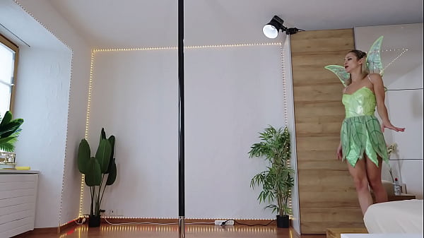 Nonton Corny Anal Thinkerbell Fairy thumbnail