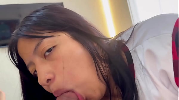 Mi hermanastro siempre me da en la ma&ntilde;ana 