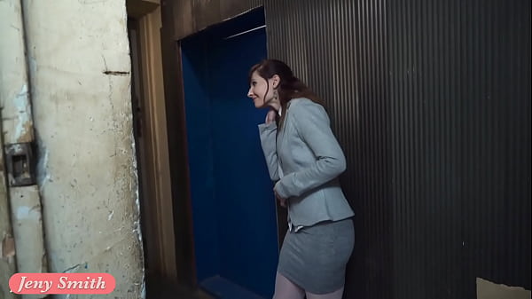 Bebe looses her clothes and sneaks naked in the underground corridors