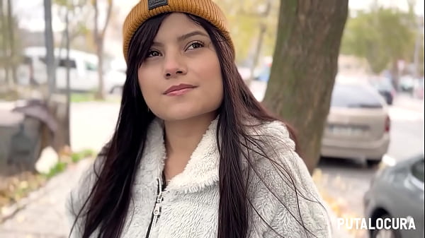 Putalocura - La Estudiante Inocente Sof&iacute;a Mayers Folla Muy Duro Con Torbe En Pilladas thumbnail