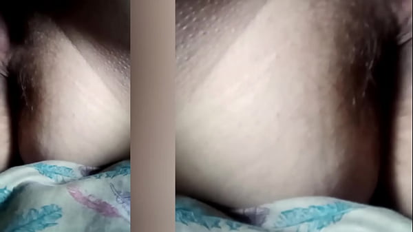 Play MP4 - slut shows off her ass 2