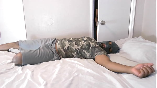 Nonton Petite Black Girl Gets Fucked From Many Positions thumbnail