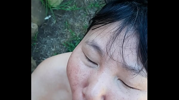 Duk andDavid Duk peeing in David mouthoutsideand gets a blowjob