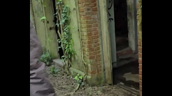 Casting fan 4 &agrave; brest ...En attendans que ma copine lysia ne d&eacute;bauche pour l... 