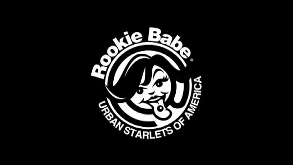 Nonton Asian Babe Lily thumbnail