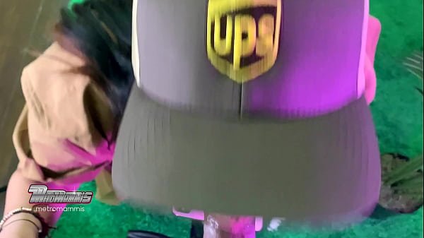 Nonton Brazilian Babe Tries To Deepthroat thumbnail