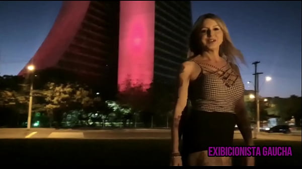 Realizei Fetiche De Turista, Deixei Ele Gozar No Meus P&eacute;s. thumbnail