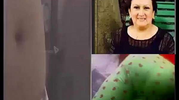 Espiando a mi t&iacute;a gordita mientras se ducha 