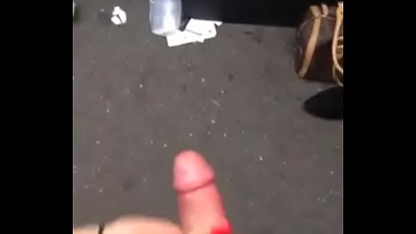 Play MP4 - public handjob finish with cumshot