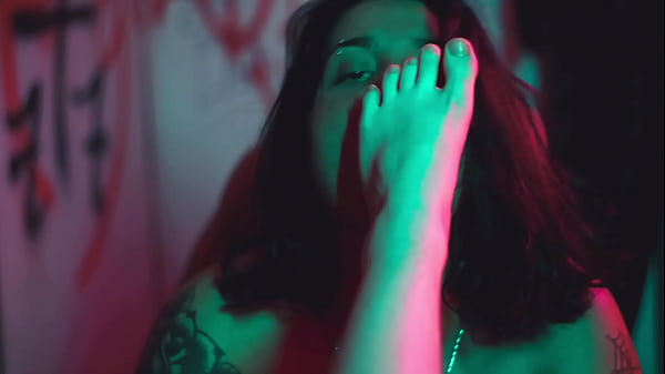 Threesome feet acidalia mad maxxx & rotten venus 