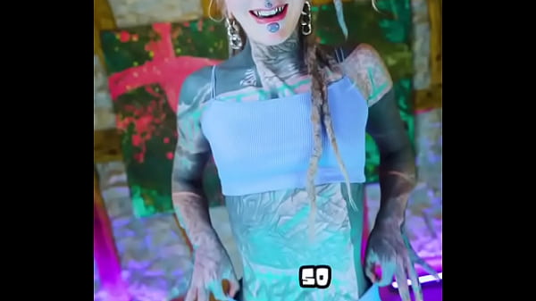 The big tattoos or no tattoos what suits me better #tattoogirl #ink #tattoo 