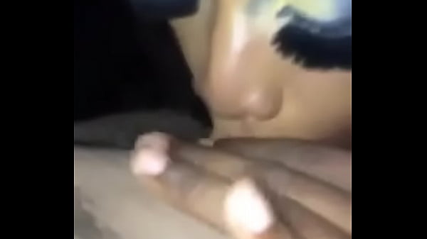 Play MP4 - Tranny sucking my dick