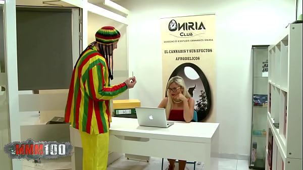 Play MP4 - Hard threesome with cute blonde in a shop