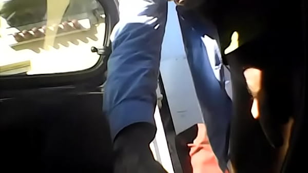 Play MP4 - paja en el coche