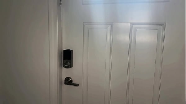 Nonton Hot Blonde Taylor Vixxen First Bbc Experience Takes Cock Like A Pro thumbnail