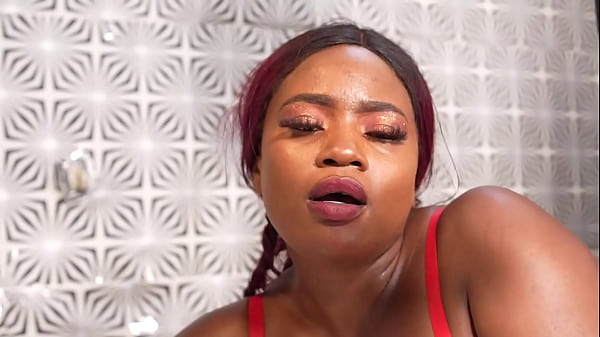 Je Baise Cette Grosse Salope Dans Sa Salle De Bain thumbnail