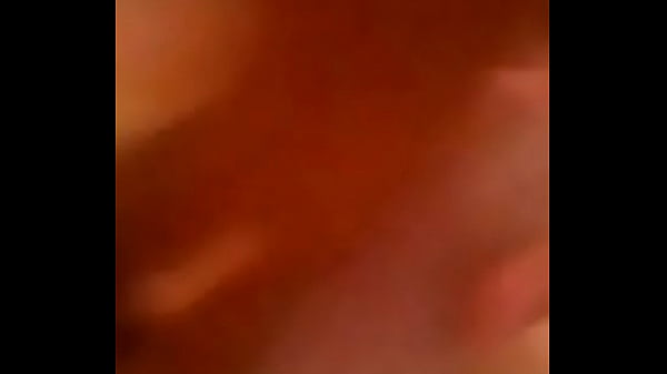 Nonton Se Mete Dos Cepillos Para Mi Deleite thumbnail