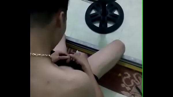 Thanh ni&ecirc_n thoa thuốc cho chym