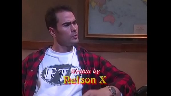 Play MP4 - Dude who came to sheriff's office to tell about his wife became the lead suspect when it found out that he had had an affair with teacher Jewel De&grave;Nyle