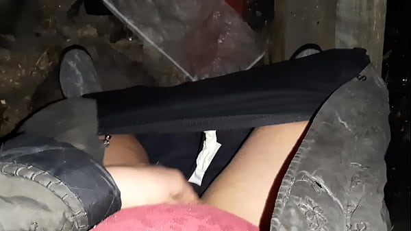 I m anymphomaniac but I don_t want anyone toknow about it so I masturbate in abandoned places